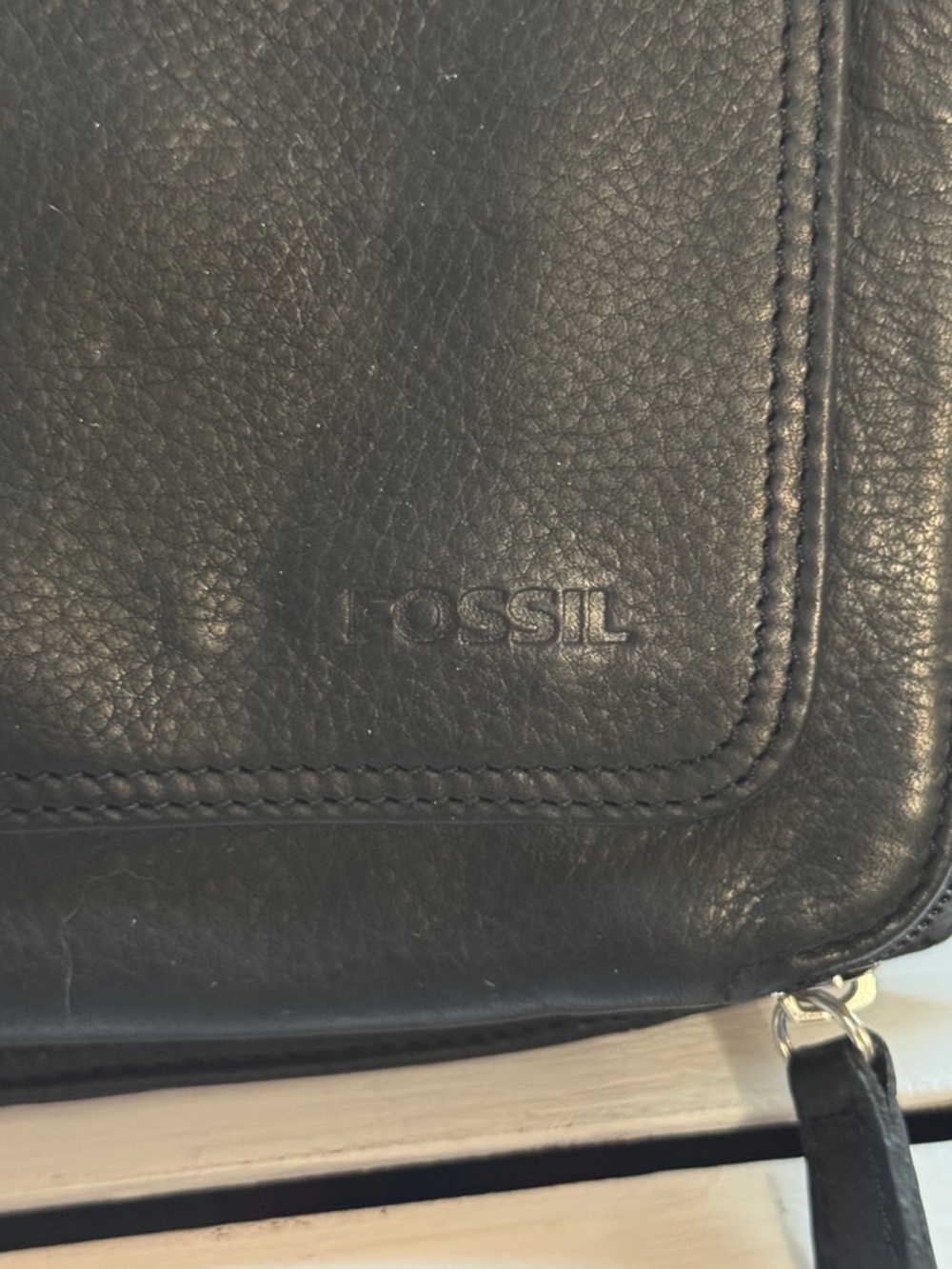 Fossil Black Pebbled Leather Messenger Crossbody - Picture 3 of 9